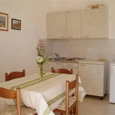 Fuer 4 Personen Ca 48 Qm In Marceljani, Istrien Bucht Von Rasa 公寓 拉宾